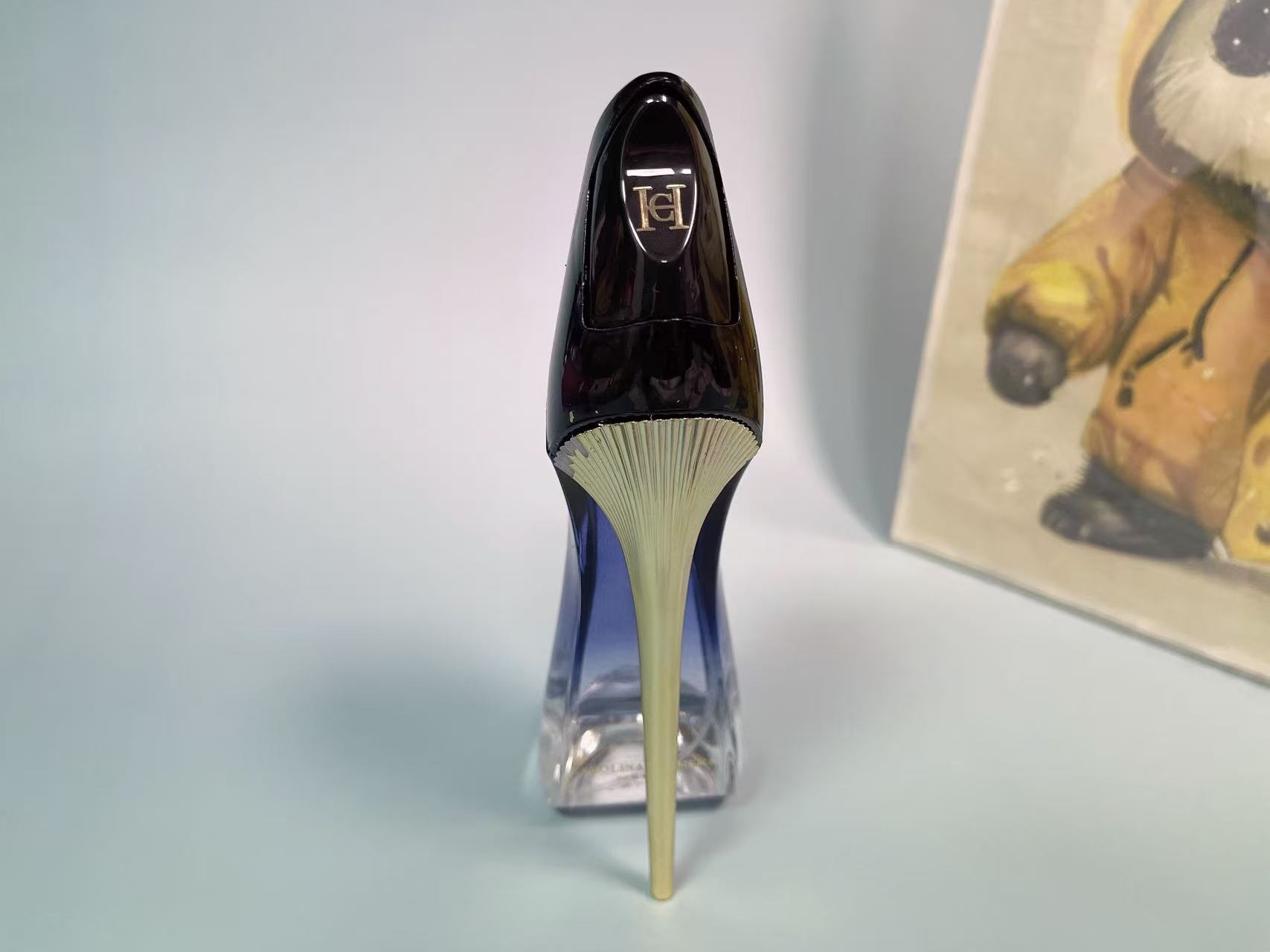 Carolina Herrera Good Girl Leg - Perfume Fragrance Direct recension och pris